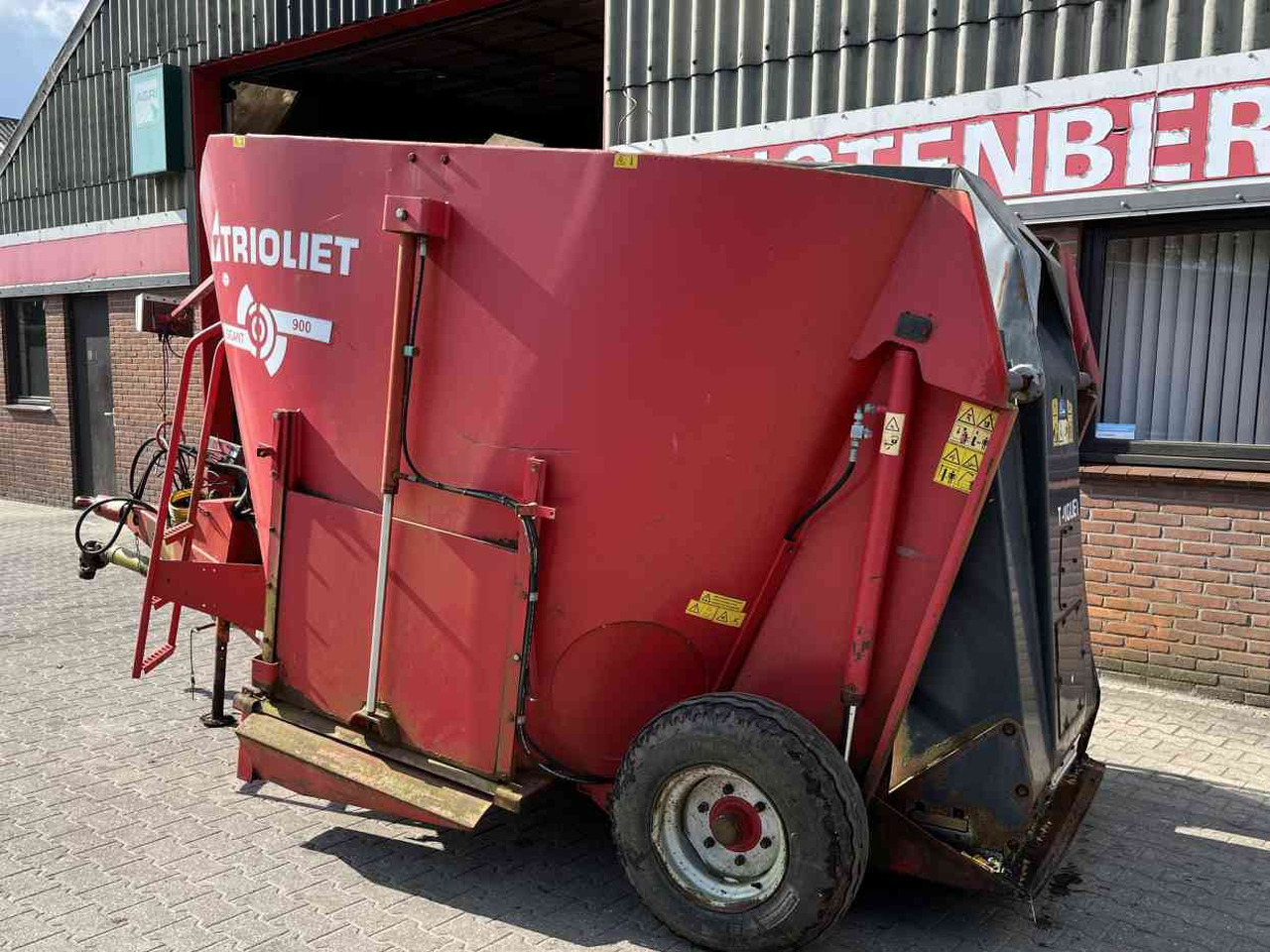 Trioliet Gigant 900 voermengwagen zelfladend Voermachines - Krmný míchací vůz: obrázek 2 Trioliet Gigant 900 voermengwagen zelfladend Voermachines - Krmný míchací vůz: obrázek 2