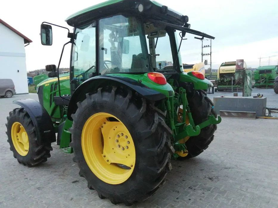 Ciągnik JOHN DEERE 5115M - Traktor: obrázek 3 Ciągnik JOHN DEERE 5115M - Traktor: obrázek 3