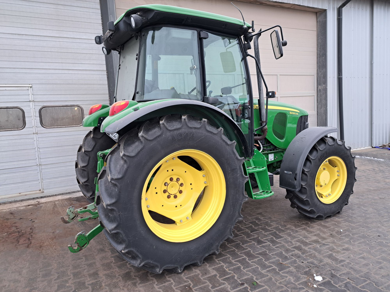 Ciągnik John Deere 5090m - Traktor: obrázek 4 Ciągnik John Deere 5090m - Traktor: obrázek 4