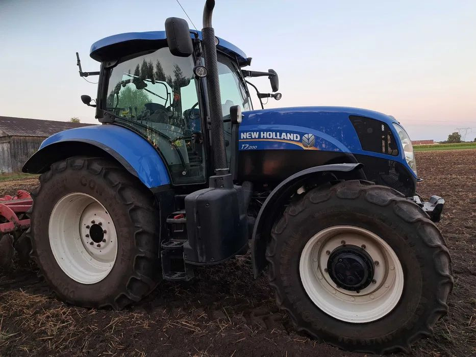 Ciągnik New Holland T7 200 RANGE COMMAND - Traktor: obrázek 1 Ciągnik New Holland T7 200 RANGE COMMAND - Traktor: obrázek 1