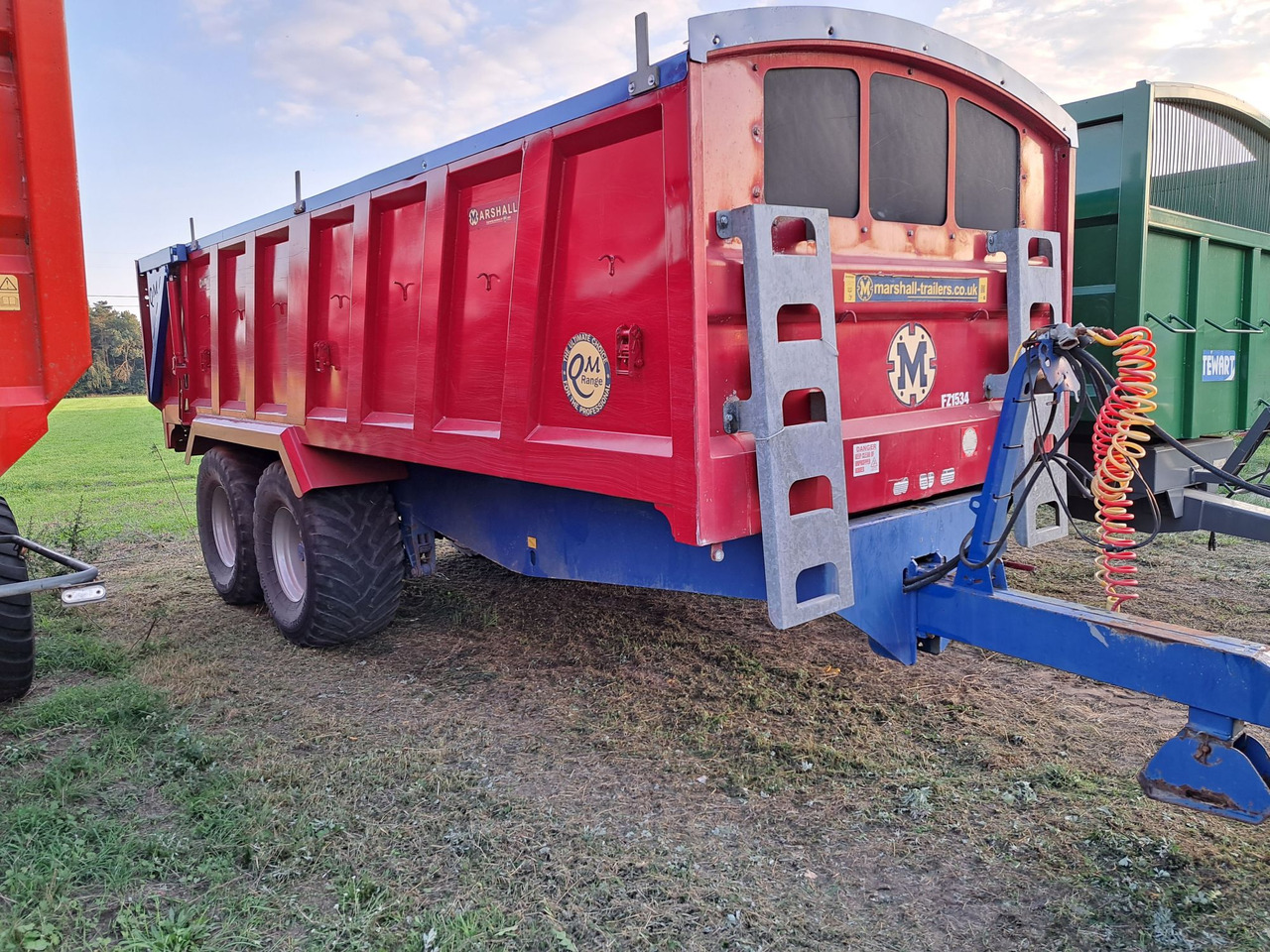 Przyczepa skorupowa Marshall 15 ton - Zemědělský přívěs: obrázek 1 Przyczepa skorupowa Marshall 15 ton - Zemědělský přívěs: obrázek 1