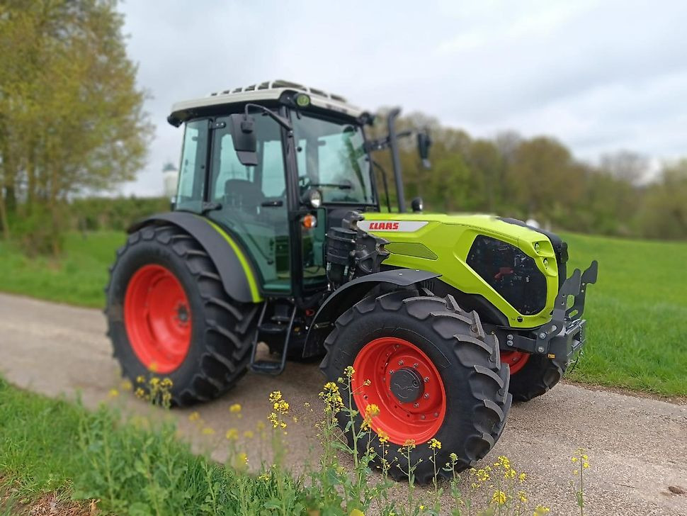Claas CLAAS AXOS 240 Traktor Schlepper Frontlader - Konsolen Klima - Traktor: obrázek 4 Claas CLAAS AXOS 240 Traktor Schlepper Frontlader - Konsolen Klima - Traktor: obrázek 4