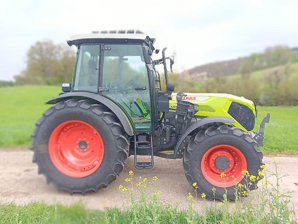 Claas CLAAS AXOS 240 Traktor Schlepper Frontlader - Konsolen Klima - Traktor: obrázek 3 Claas CLAAS AXOS 240 Traktor Schlepper Frontlader - Konsolen Klima - Traktor: obrázek 3