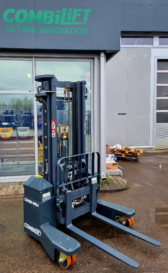 Aisle-Master WR4 - BRAND NEW - Čtyřcestný vozík: obrázek 5 Aisle-Master WR4 - BRAND NEW - Čtyřcestný vozík: obrázek 5