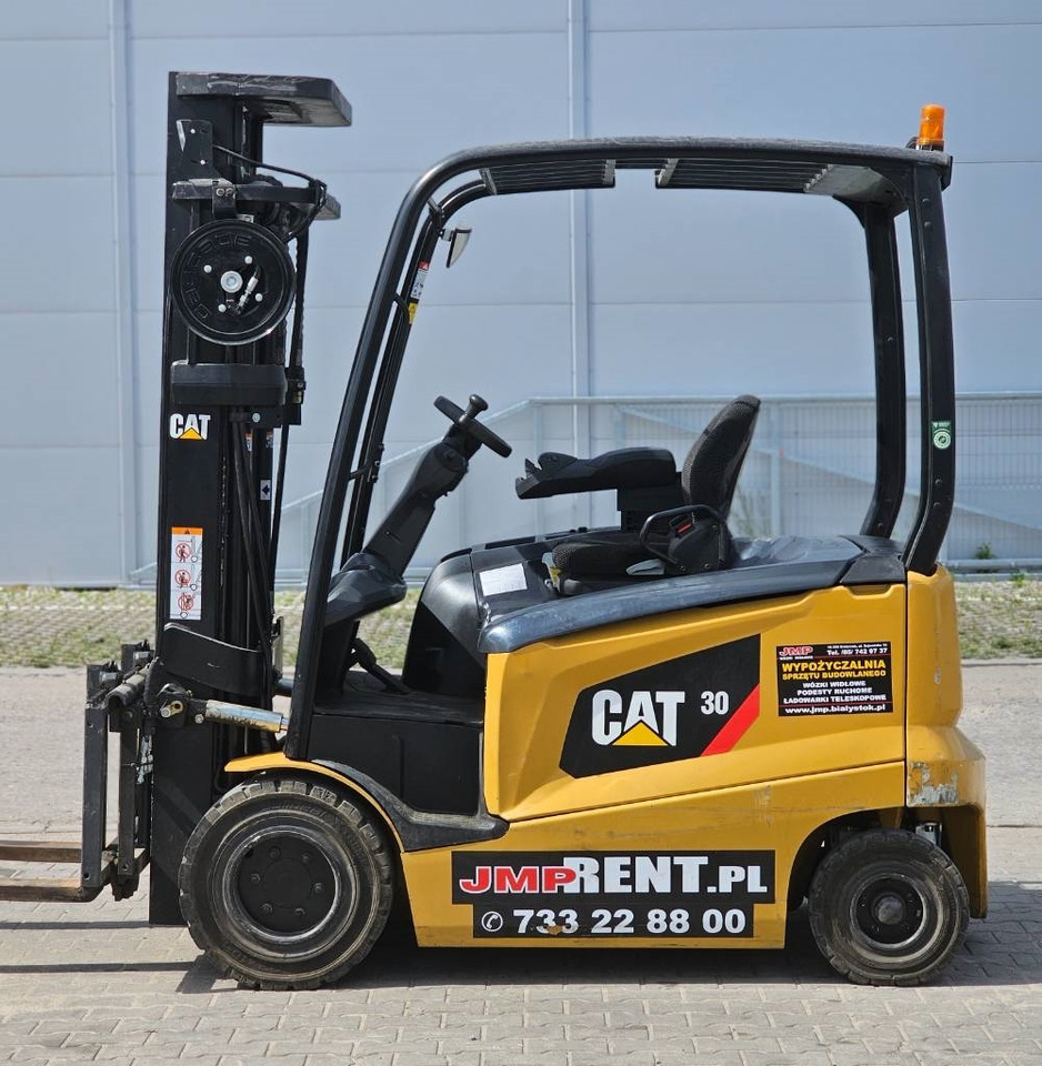 CAT EP 30 CN - Elektrický vysokozdvižný vozík: obrázek 4 CAT EP 30 CN - Elektrický vysokozdvižný vozík: obrázek 4