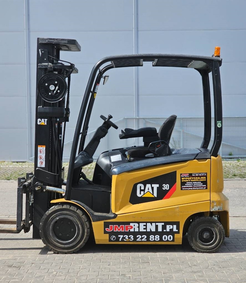 CAT EP 30 CN - Elektrický vysokozdvižný vozík: obrázek 3 CAT EP 30 CN - Elektrický vysokozdvižný vozík: obrázek 3