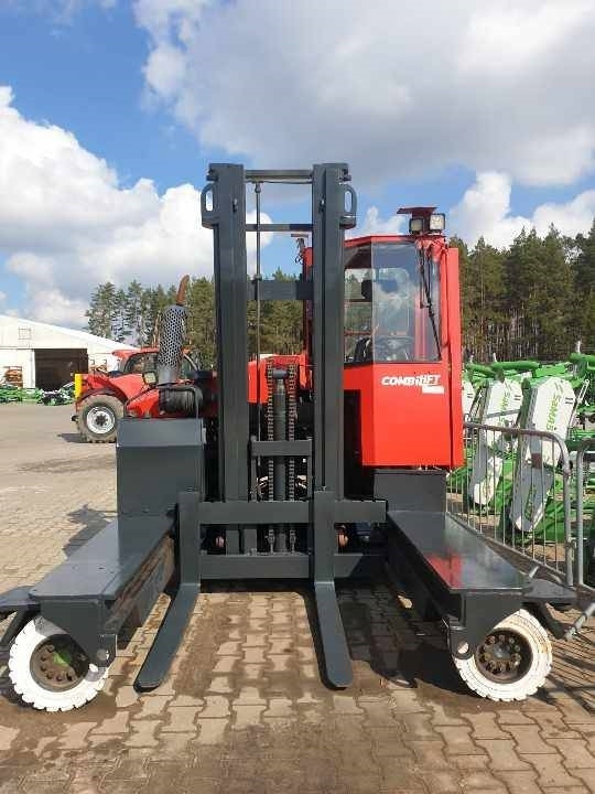 Combilift C 4500 - Boční vozík: obrázek 1 Combilift C 4500 - Boční vozík: obrázek 1