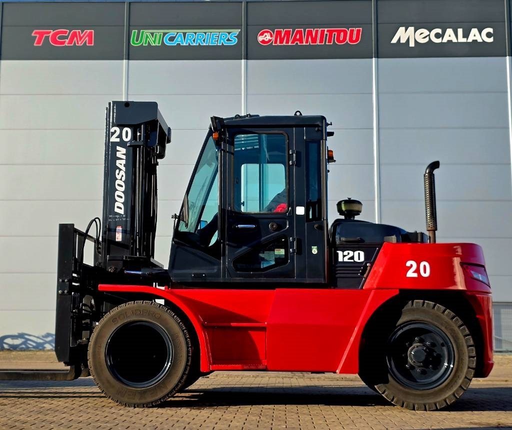 Doosan D90/120 S-7 - Dieselový vysokozdvižný vozík: obrázek 3 Doosan D90/120 S-7 - Dieselový vysokozdvižný vozík: obrázek 3