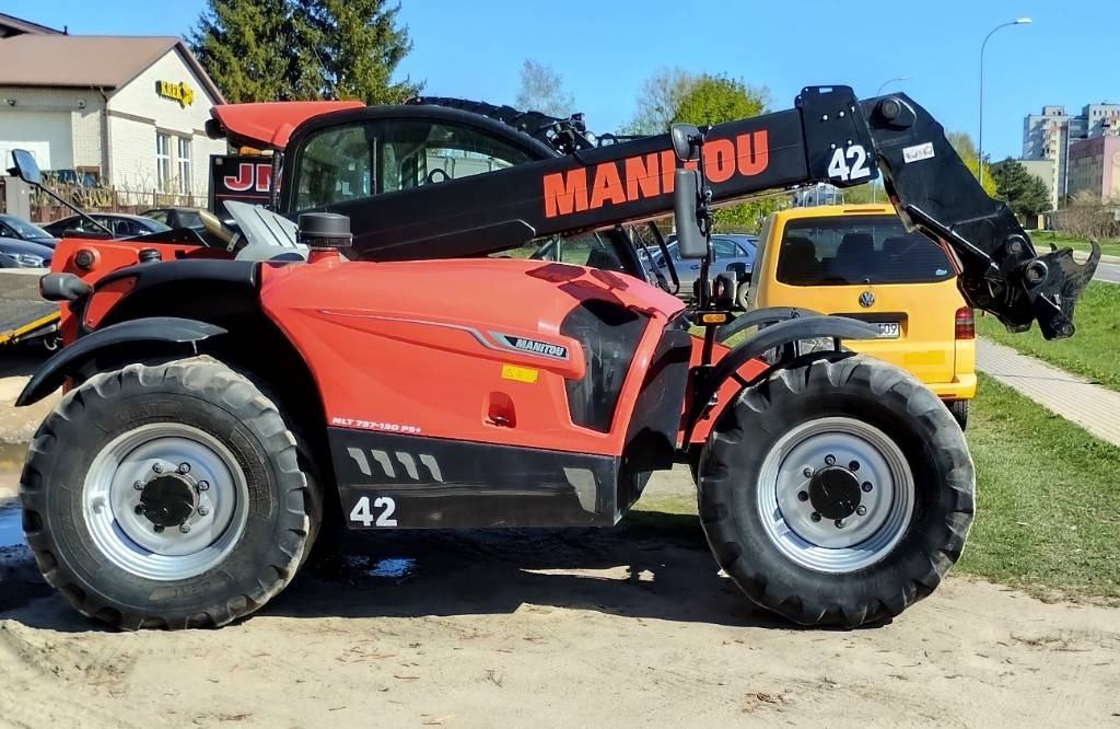 Manitou MLT 737 130 PS+ 2022 - Teleskopický manipulátor: obrázek 2 Manitou MLT 737 130 PS+ 2022 - Teleskopický manipulátor: obrázek 2
