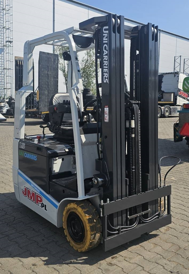 UniCarriers A1N1L15Q DRIVE-IN CAB - Elektrický vysokozdvižný vozík: obrázek 5 UniCarriers A1N1L15Q DRIVE-IN CAB - Elektrický vysokozdvižný vozík: obrázek 5