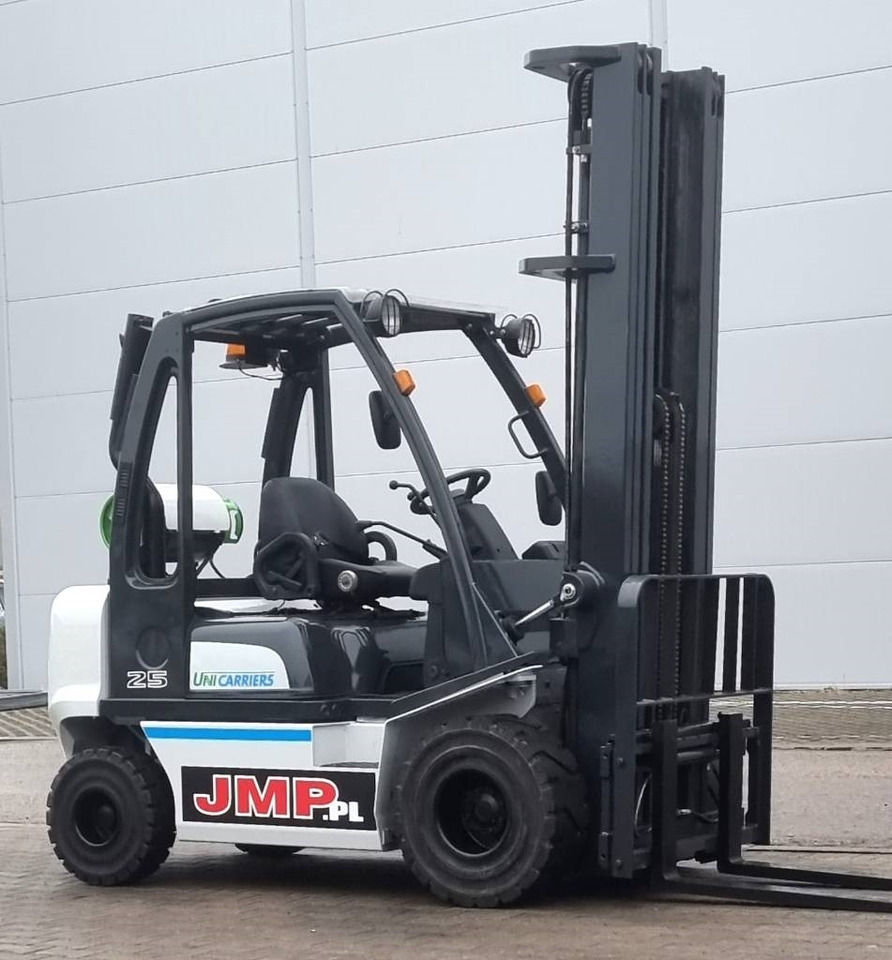 UniCarriers U1D2A25LQ DX25 - Plynový vysokozdvižný vozík: obrázek 5 UniCarriers U1D2A25LQ DX25 - Plynový vysokozdvižný vozík: obrázek 5
