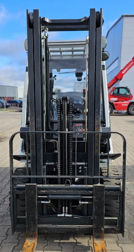 Plynový vysokozdvižný vozík UniCarriers U1D2A25LQ DX25: obrázek 20
