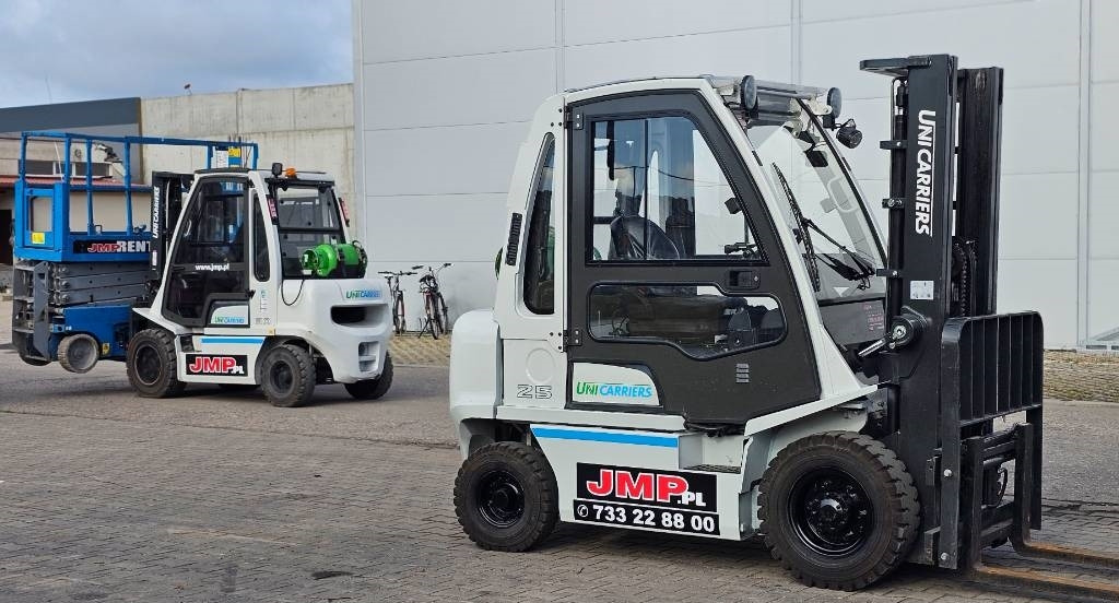 Plynový vysokozdvižný vozík UniCarriers U1D2A25LQ DX25: obrázek 8