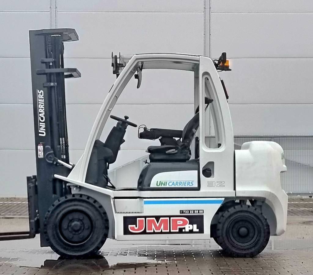UniCarriers YG 1 D2 A32 Q - Dieselový vysokozdvižný vozík: obrázek 3 UniCarriers YG 1 D2 A32 Q - Dieselový vysokozdvižný vozík: obrázek 3