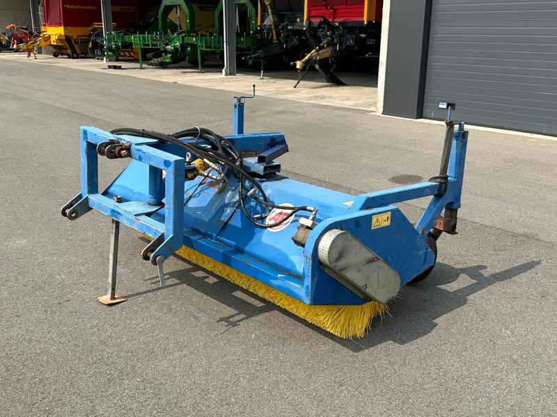 AP VHZ 2500 - Průmyslový zametací stroj: obrázek 2 AP VHZ 2500 - Průmyslový zametací stroj: obrázek 2