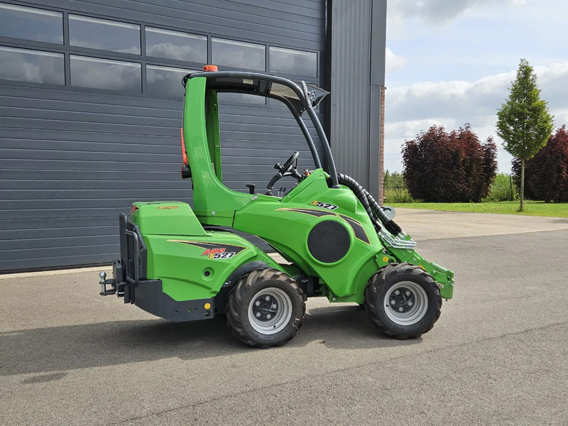 Avant E527 mini-shovel - Smykem řízený nakladač pásový: obrázek 3 Avant E527 mini-shovel - Smykem řízený nakladač pásový: obrázek 3