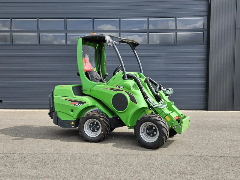 Avant E527 mini-shovel - Smykem řízený nakladač pásový: obrázek 2 Avant E527 mini-shovel - Smykem řízený nakladač pásový: obrázek 2