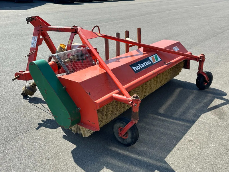 Holeras A220 V veegmachine - Průmyslový zametací stroj: obrázek 3 Holeras A220 V veegmachine - Průmyslový zametací stroj: obrázek 3