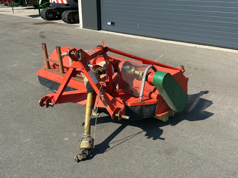 Holeras A220 V veegmachine - Průmyslový zametací stroj: obrázek 4 Holeras A220 V veegmachine - Průmyslový zametací stroj: obrázek 4