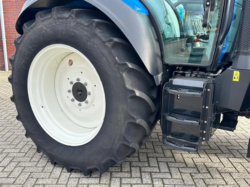 Traktor New Holland T5.140 Autocommand: obrázek 6
