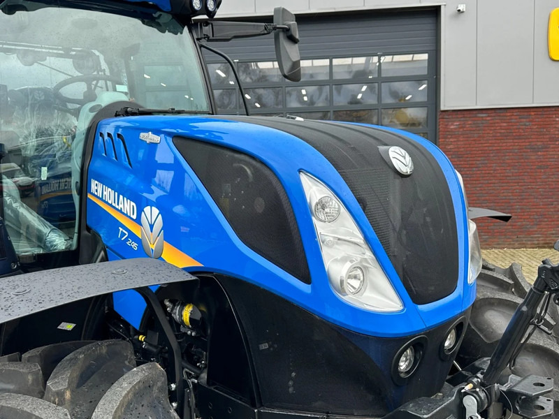 New Holland T7.245 Autocommand - Traktor: obrázek 4 New Holland T7.245 Autocommand - Traktor: obrázek 4