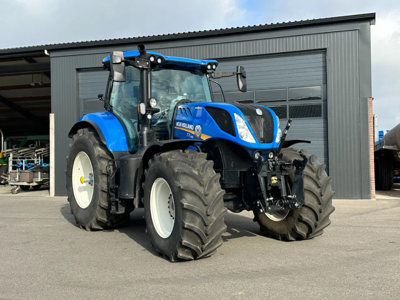 New Holland T7.245 Autocommand Stage 5 - Traktor: obrázek 3 New Holland T7.245 Autocommand Stage 5 - Traktor: obrázek 3