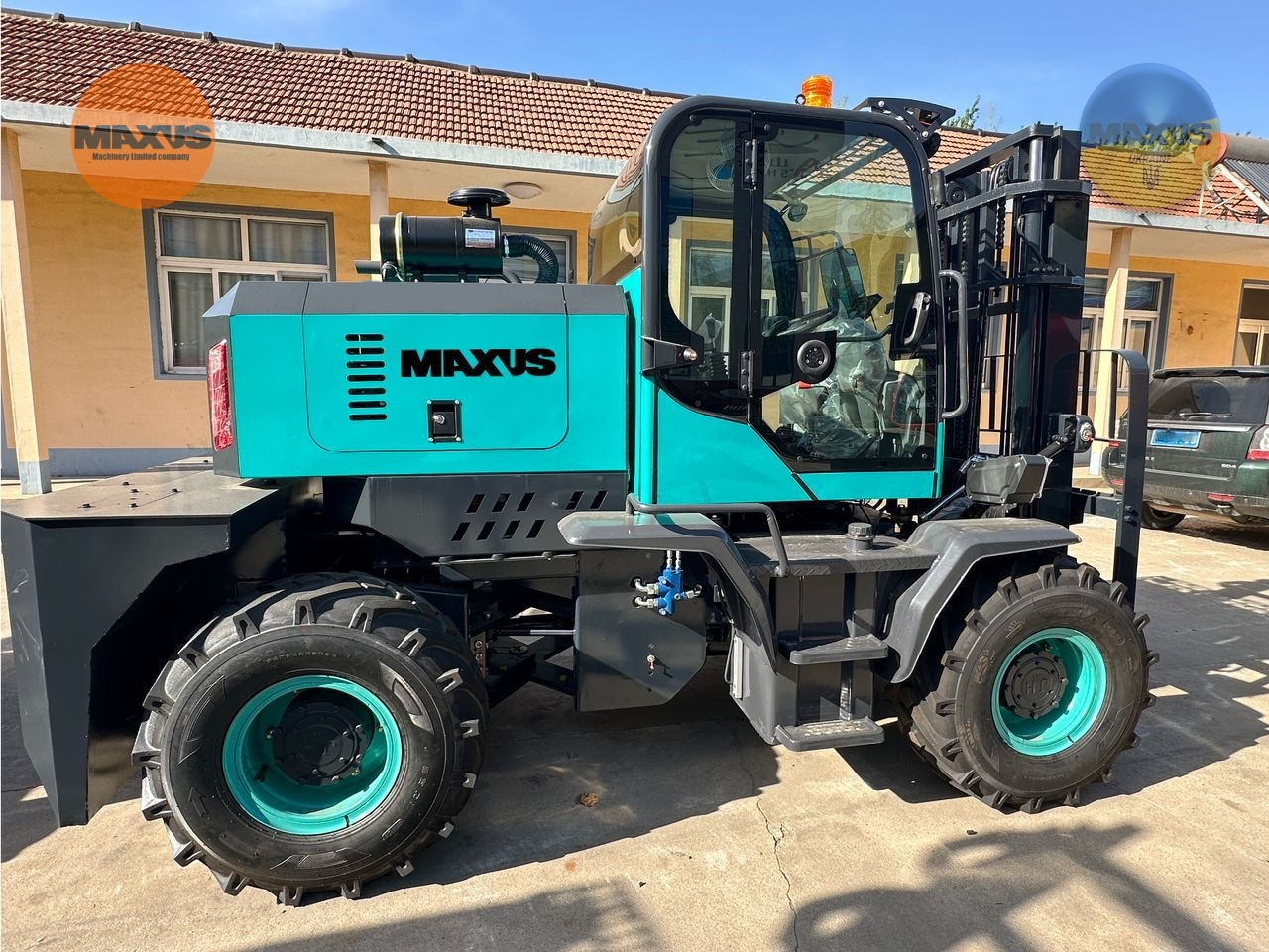Maxus 23.04 in stock in Poland/ Wózek terenowy 4x4 / 4x4 terrain forklift / позашляховий 4x4 вилковий навантажувач / Geländestapler 4x4 Diesel - Vysokozdvižný vozík terénní: obrázek 5 Maxus 23.04 in stock in Poland/ Wózek terenowy 4x4 / 4x4 terrain forklift / позашляховий 4x4 вилковий навантажувач / Geländestapler 4x4 Diesel - Vysokozdvižný vozík terénní: obrázek 5