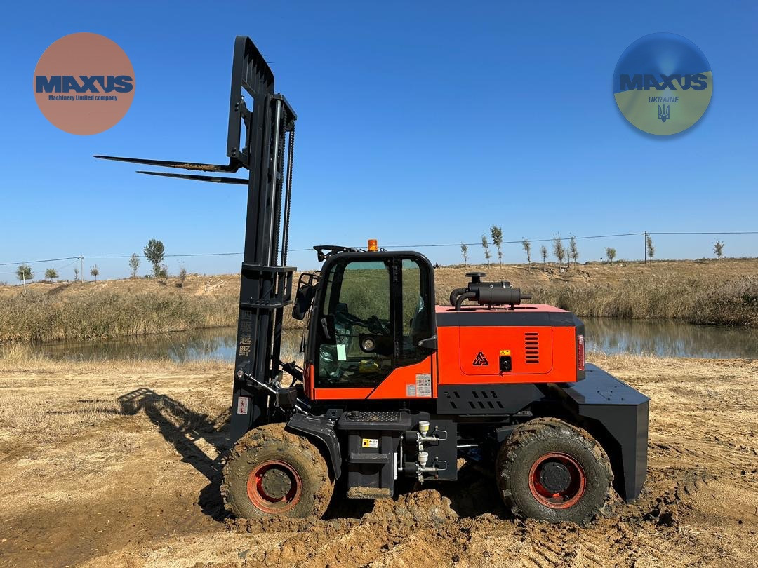 Maxus 23.04 in stock in Poland/ Wózek terenowy 4x4 / 4x4 terrain forklift / позашляховий 4x4 вилковий навантажувач / Geländestapler 4x4 Diesel - Vysokozdvižný vozík terénní: obrázek 1 Maxus 23.04 in stock in Poland/ Wózek terenowy 4x4 / 4x4 terrain forklift / позашляховий 4x4 вилковий навантажувач / Geländestapler 4x4 Diesel - Vysokozdvižný vozík terénní: obrázek 1
