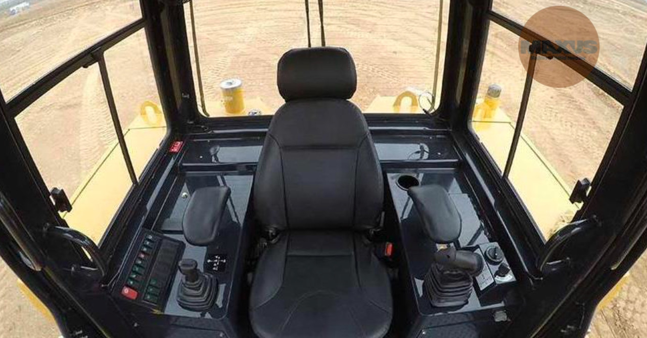 Maxus Buldoger CAT Maxus 25 ton 235hp - Buldozer: obrázek 2 Maxus Buldoger CAT Maxus 25 ton 235hp - Buldozer: obrázek 2
