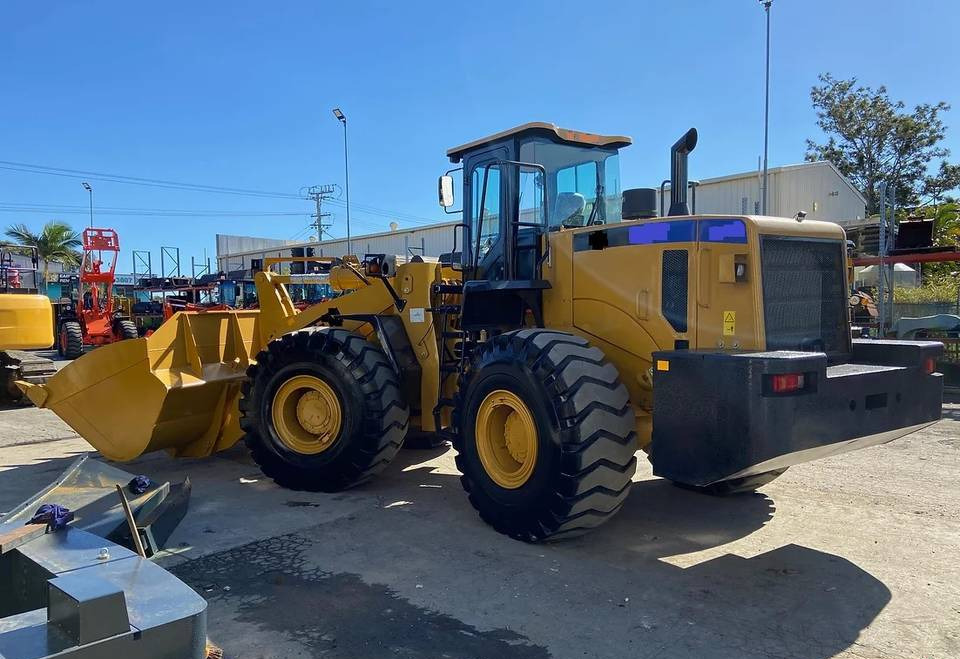 NEW CAT Caterpillar 7 TON Loader Warranty up to 10 YEARS НОВА Копарка CAT Caterpillar 7 ТОН Гарантія до 10 РОКІВ NOWA Ładowarka CAT Caterpillar 7 TON Gwarancja do 10 LAT - Kolový nakladač: obrázek 4 NEW CAT Caterpillar 7 TON Loader Warranty up to 10 YEARS НОВА Копарка CAT Caterpillar 7 ТОН Гарантія до 10 РОКІВ NOWA Ładowarka CAT Caterpillar 7 TON Gwarancja do 10 LAT - Kolový nakladač: obrázek 4