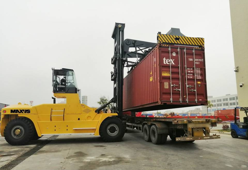 NEW KALMAR 40 TON Maxus Cummins Container Forklift | НОВИЙ KALMAR 40 ТОН Maxus Cummins візок для контейнерів вилковий - Kontejnerový manipulátor: obrázek 5 NEW KALMAR 40 TON Maxus Cummins Container Forklift | НОВИЙ KALMAR 40 ТОН Maxus Cummins візок для контейнерів вилковий - Kontejnerový manipulátor: obrázek 5