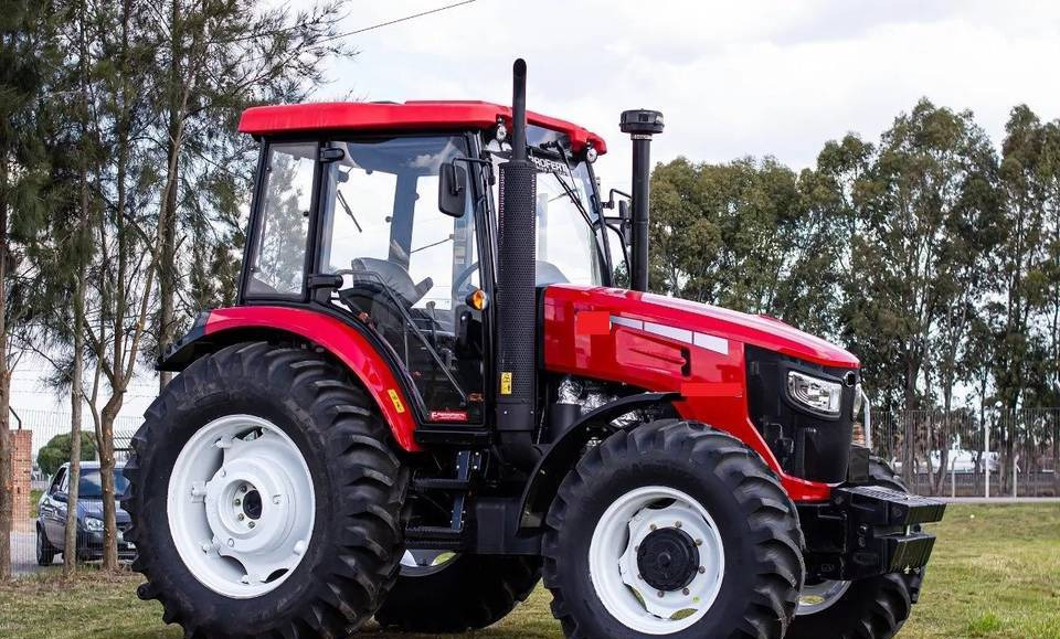 NEW MAXUS 116 HP 4x4 Tractor Euro 5 Warranty | НОВИЙ MAXUS 116 К.с. Трактор 4x4 Євро 5 Гарантія - Traktor: obrázek 2 NEW MAXUS 116 HP 4x4 Tractor Euro 5 Warranty | НОВИЙ MAXUS 116 К.с. Трактор 4x4 Євро 5 Гарантія - Traktor: obrázek 2