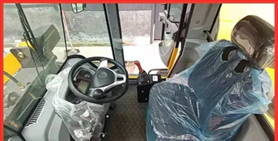 NEW MAXUS 4x4 Wheel Loader Warranty up to 10 YEARS НОВА Копарка колісна 4x4 MAXUS Гарантія Nowa Ładowarka kołowa 4x4 MAXUS Gwarancja - Kolový nakladač: obrázek 3 NEW MAXUS 4x4 Wheel Loader Warranty up to 10 YEARS НОВА Копарка колісна 4x4 MAXUS Гарантія Nowa Ładowarka kołowa 4x4 MAXUS Gwarancja - Kolový nakladač: obrázek 3