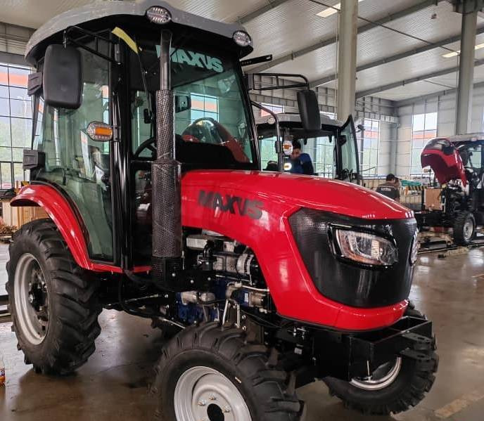 NEW MAXUS 50 HP 4x4 Tractor Euro 5 Warranty up to 10 YEARS НОВИЙ MAXUS 50 К.с. 4x4 Трактор Euro 5 Гарантія до 10 РОКІВ NOWY MAXUS 50 KM 4x4 Ciągnik Euro 5 Gwarancja do 10 LAT - Traktor: obrázek 2 NEW MAXUS 50 HP 4x4 Tractor Euro 5 Warranty up to 10 YEARS НОВИЙ MAXUS 50 К.с. 4x4 Трактор Euro 5 Гарантія до 10 РОКІВ NOWY MAXUS 50 KM 4x4 Ciągnik Euro 5 Gwarancja do 10 LAT - Traktor: obrázek 2