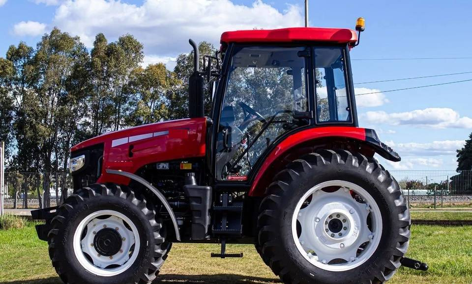 NEW MAXUS 97 HP 4x4 Tractor Euro 5 Warranty up to 10 YEARS | НОВИЙ MAXUS 97 К.с. Трактор 4x4 Євро 5 Гарантія до 10 РОКІВ - Traktor: obrázek 4 NEW MAXUS 97 HP 4x4 Tractor Euro 5 Warranty up to 10 YEARS | НОВИЙ MAXUS 97 К.с. Трактор 4x4 Євро 5 Гарантія до 10 РОКІВ - Traktor: obrázek 4