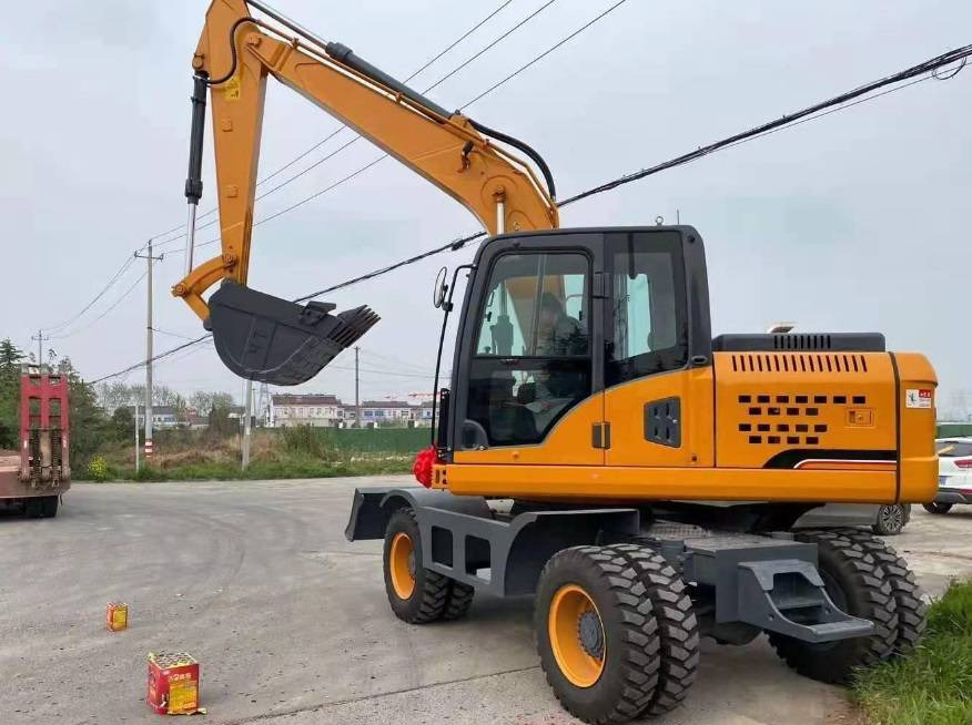 NEW MAXUS Cummins 14 TON Excavator Warranty up to 10 Years НОВА екскаватор MAXUS Cummins 14 ТОН Гарантія до 10 Років NOWA koparka MAXUS Cummins 14 TON Gwarancja do 10 LAT - Kolesové rýpadlo: obrázek 1 NEW MAXUS Cummins 14 TON Excavator Warranty up to 10 Years НОВА екскаватор MAXUS Cummins 14 ТОН Гарантія до 10 Років NOWA koparka MAXUS Cummins 14 TON Gwarancja do 10 LAT - Kolesové rýpadlo: obrázek 1