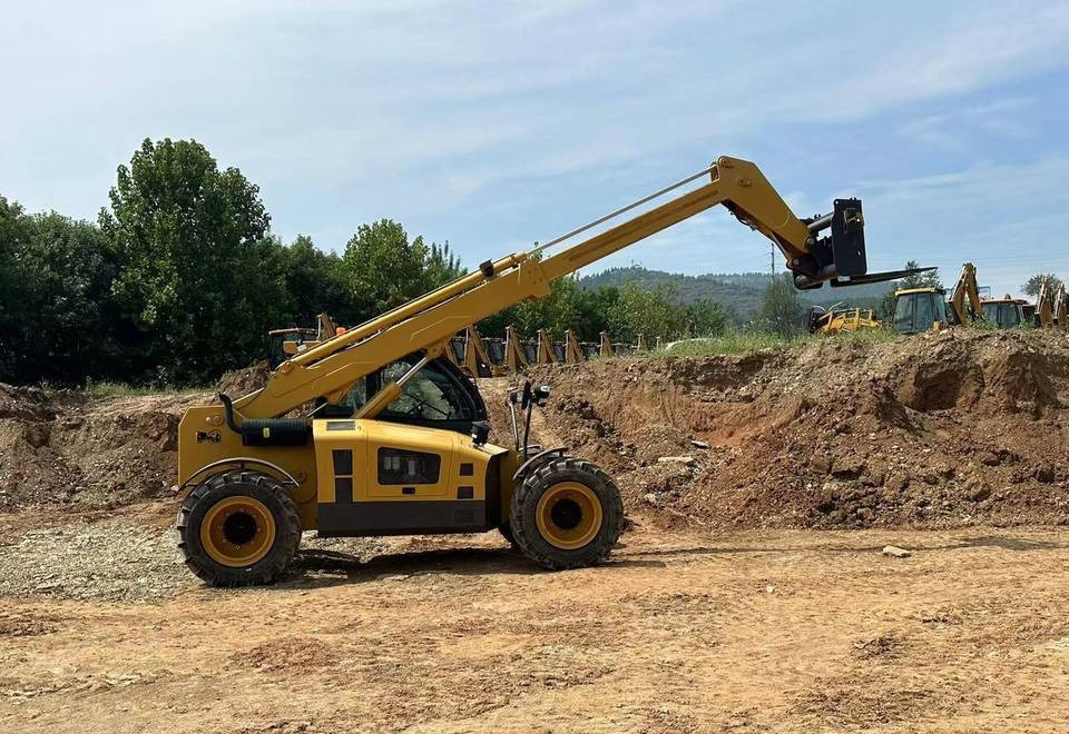 NEW MAXUS Telehandler Warranty НОВИЙ MAXUS Телескопічний навантажувач Гарантія NOWY MAXUS ładowarka teleskopowa widłowy Gwarancja - Teleskopický manipulátor: obrázek 1 NEW MAXUS Telehandler Warranty НОВИЙ MAXUS Телескопічний навантажувач Гарантія NOWY MAXUS ładowarka teleskopowa widłowy Gwarancja - Teleskopický manipulátor: obrázek 1