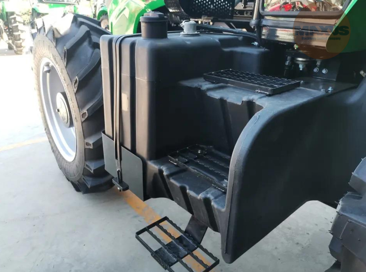 Nový Traktor Новий трактор MAXUS 200 к.с. 4x4 200 km 4x4: obrázek 6