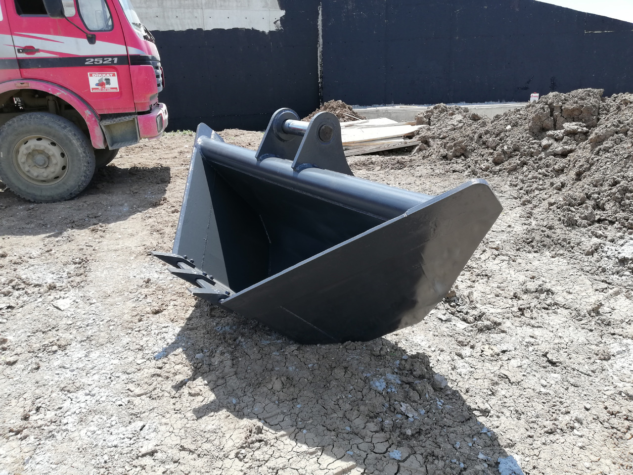 Liebherr - Lžíce na bagr pro Stavební technika: obrázek 5 Liebherr - Lžíce na bagr pro Stavební technika: obrázek 5