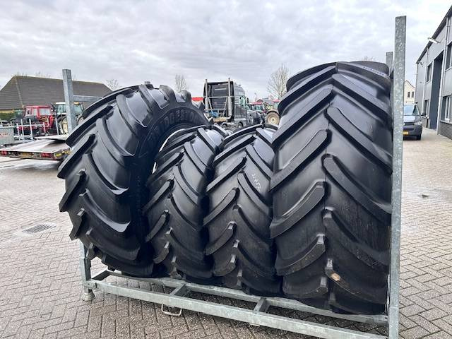 Bridgestone 650/65 R38 + 540/65 R28 VF - Pneumatiky a ráfky pro Zemědělská technika: obrázek 1 Bridgestone 650/65 R38 + 540/65 R28 VF - Pneumatiky a ráfky pro Zemědělská technika: obrázek 1