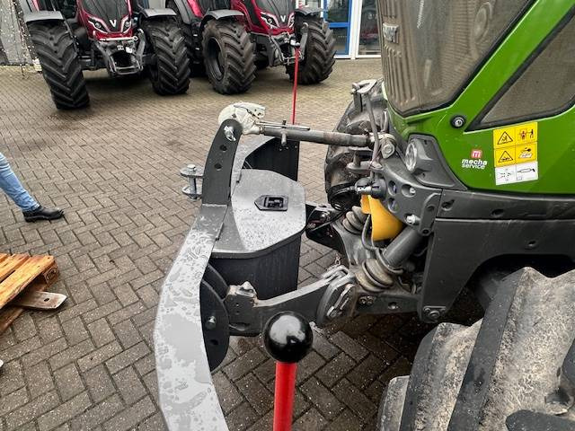 Trekkerbumper Tractorbumper met opbergkist - Náhradní díly pro Zemědělská technika: obrázek 5 Trekkerbumper Tractorbumper met opbergkist - Náhradní díly pro Zemědělská technika: obrázek 5