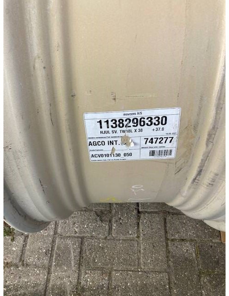 Valtra 18x38 - Pneumatiky a ráfky pro Zemědělská technika: obrázek 2 Valtra 18x38 - Pneumatiky a ráfky pro Zemědělská technika: obrázek 2