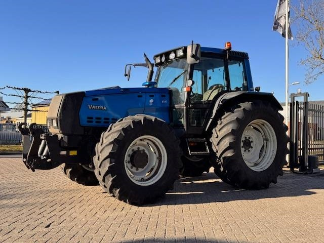 Valtra 8550 Hitech! - Traktor: obrázek 5 Valtra 8550 Hitech! - Traktor: obrázek 5