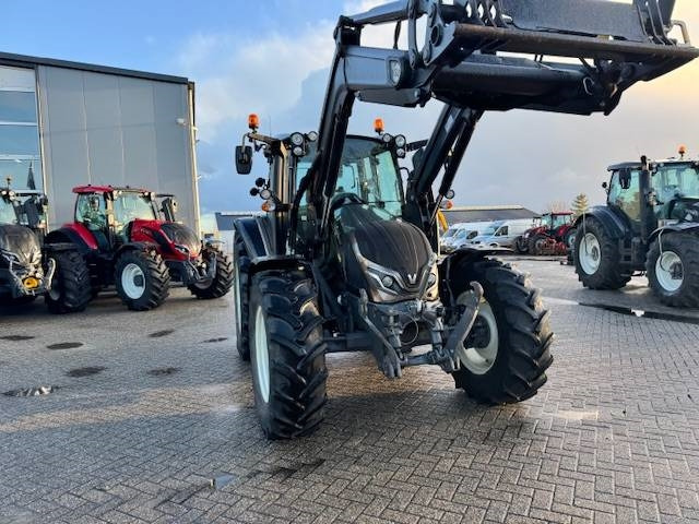 Valtra G115 hitech, 1625 uur, G4 voorlader! - Traktor: obrázek 4 Valtra G115 hitech, 1625 uur, G4 voorlader! - Traktor: obrázek 4
