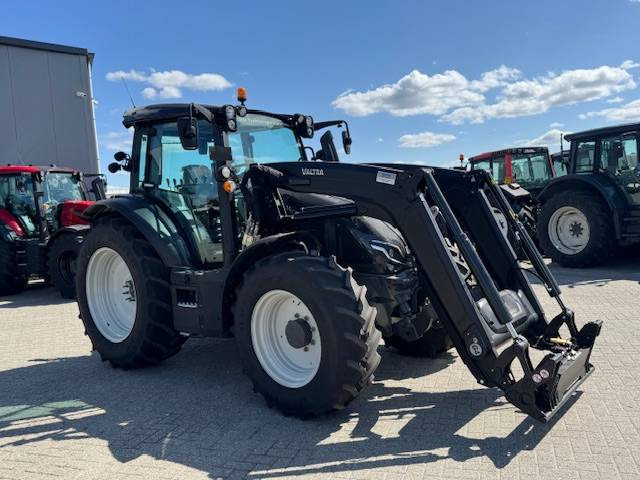 Valtra G125 Ecopower Active, 115 uur!! FH+PTO+Voorlader - Traktor: obrázek 4 Valtra G125 Ecopower Active, 115 uur!! FH+PTO+Voorlader - Traktor: obrázek 4