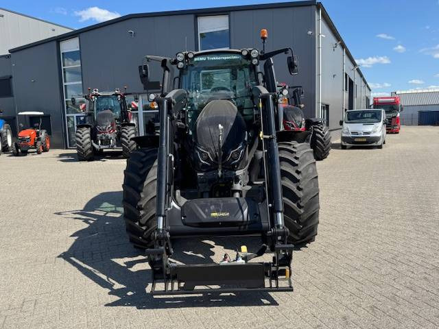 Valtra G125 Ecopower Active, 115 uur!! FH+PTO+Voorlader - Traktor: obrázek 3 Valtra G125 Ecopower Active, 115 uur!! FH+PTO+Voorlader - Traktor: obrázek 3