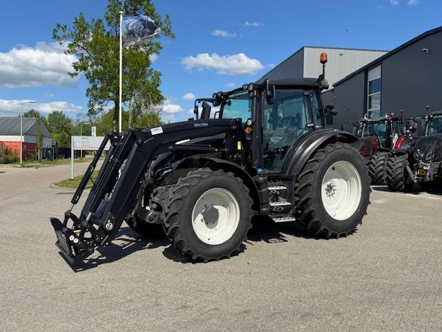 Valtra G125 Ecopower Active, 115 uur!! FH+PTO+Voorlader - Traktor: obrázek 1 Valtra G125 Ecopower Active, 115 uur!! FH+PTO+Voorlader - Traktor: obrázek 1