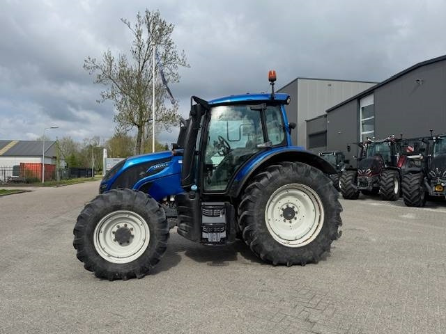 Valtra N134 Versu Smart Touch, GPS - Traktor: obrázek 1 Valtra N134 Versu Smart Touch, GPS - Traktor: obrázek 1