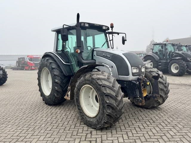 Valtra N141 hitech, Fronthef, Frontpto - Traktor: obrázek 2 Valtra N141 hitech, Fronthef, Frontpto - Traktor: obrázek 2