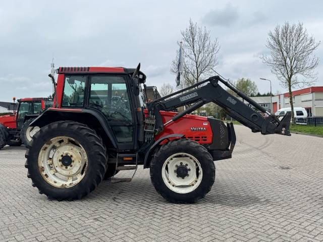 Valtra Valmet 6650 Hitech, voorlader, vloeistofkoppeling - Traktor: obrázek 4 Valtra Valmet 6650 Hitech, voorlader, vloeistofkoppeling - Traktor: obrázek 4